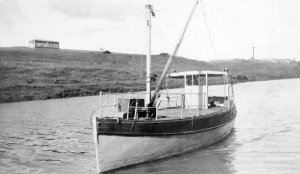 Eclipse (boat), Bremer River, Ipswich 1936 - Image courtesy of Picture Ipswich