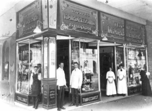 The “Marble Bar” Hairdressing Saloon, located on the corner of Brisbane and Nicholas Streets. This interesting shop has exterior electric lights. (courtesy Margaret Bodetti) (Image courtesy of Ipswich and the 20th Century by Robyn Buchanan) 