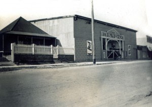 Rialto Theatre, Downs Street, North Ipswich, 1938 (Image courtesy of Picture Ipswich)