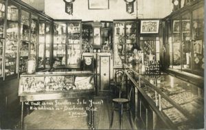 Interior of William Pratt, Jewellers, upper Brisbane Street, Ipswich, 1911 (Image courtesy of Picture Ipswich)